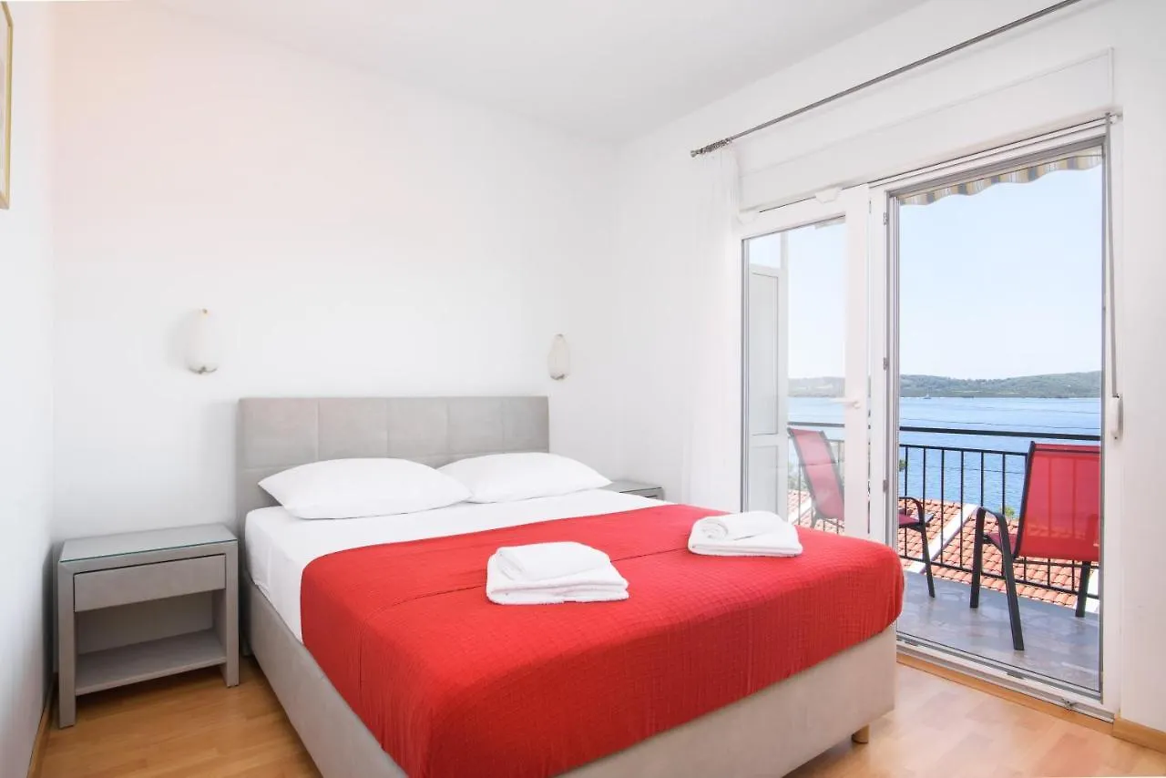 Apartment A1-Apt W Shared Pool & Balcony Next To The Beach Trogir